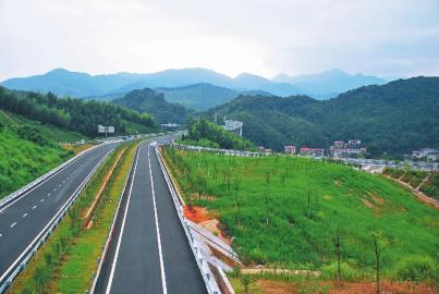 横九线华安城关国境线黄竹垵至半岭亭段公路（1亿）.jpg